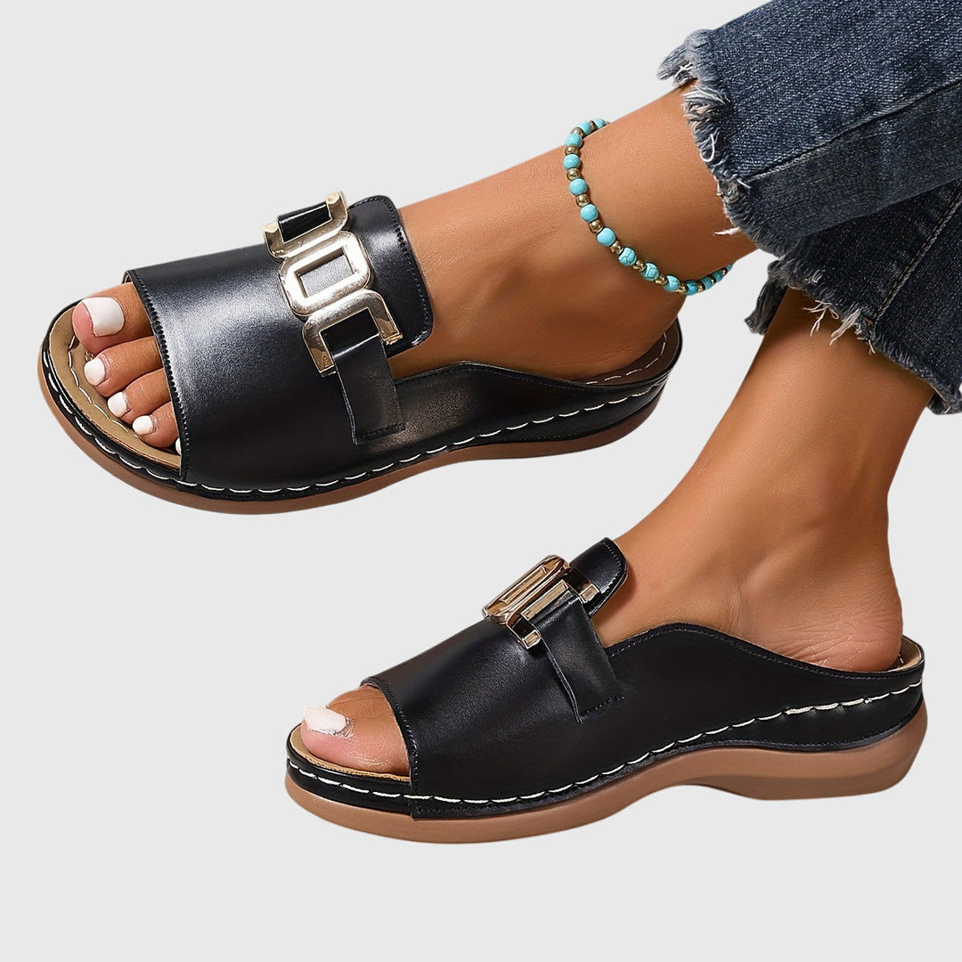 Courtney - Comfortable Buckle Sandals