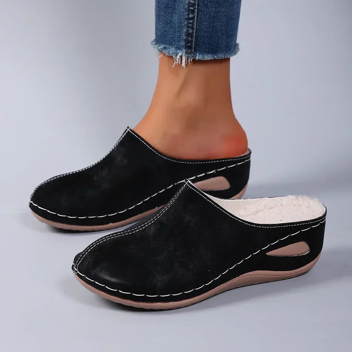 Paige - Orthopedic Slippers